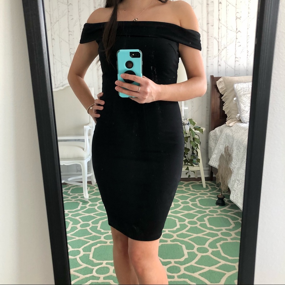 Mendocino Off-the-Shoulder Dress